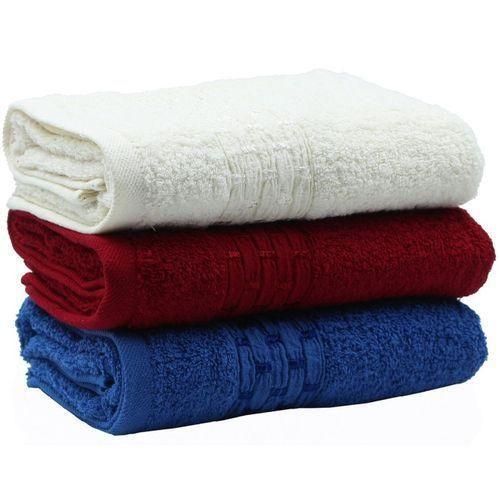Lot De trois Grandes Serviettes De Bain Blanc ,bleu et rouge Motif Multiple