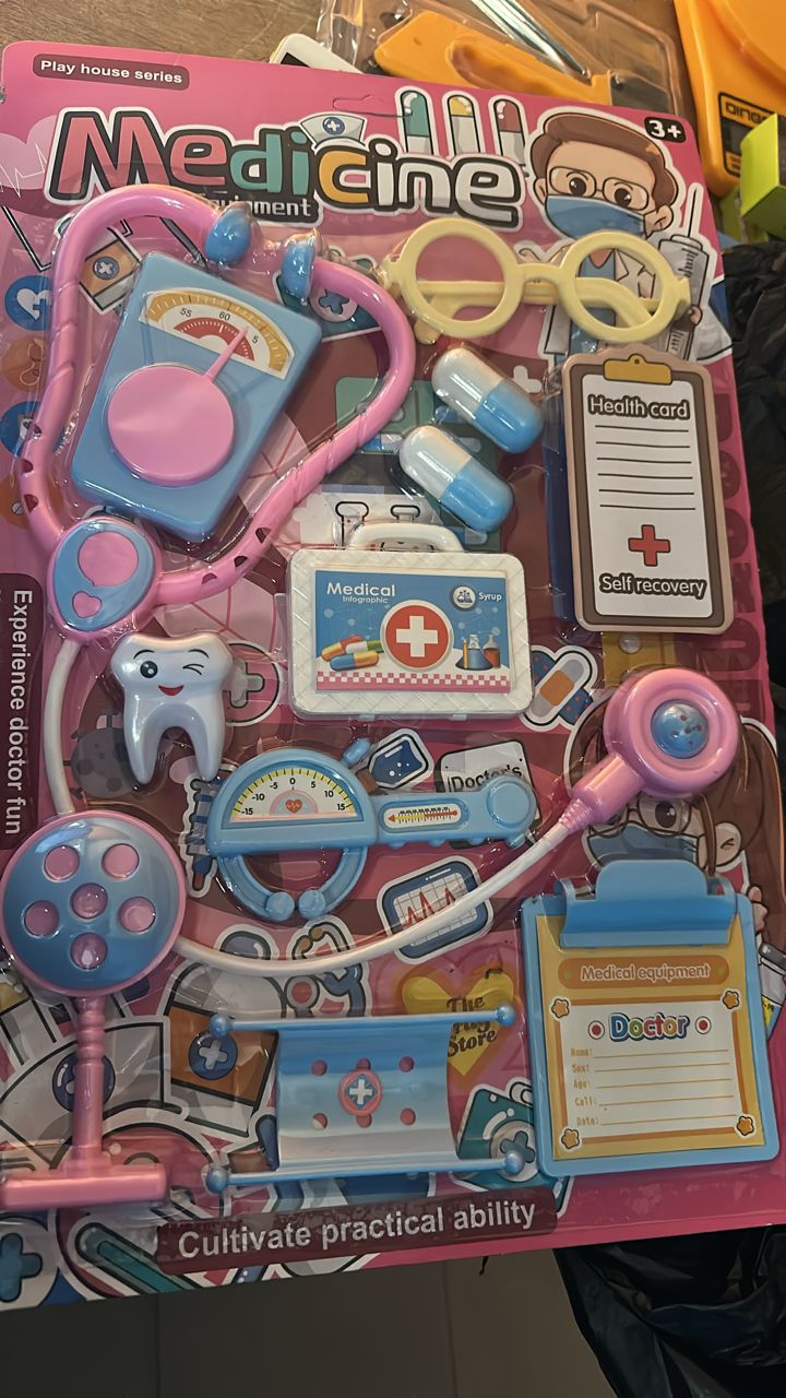 Kit Docteur Éducatif - Rose - 12 Pièces